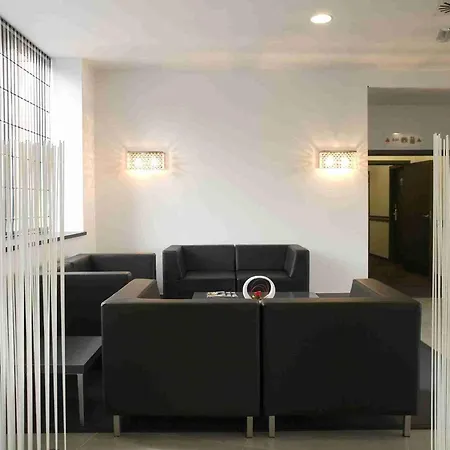 Hotel East Woluwe 4*